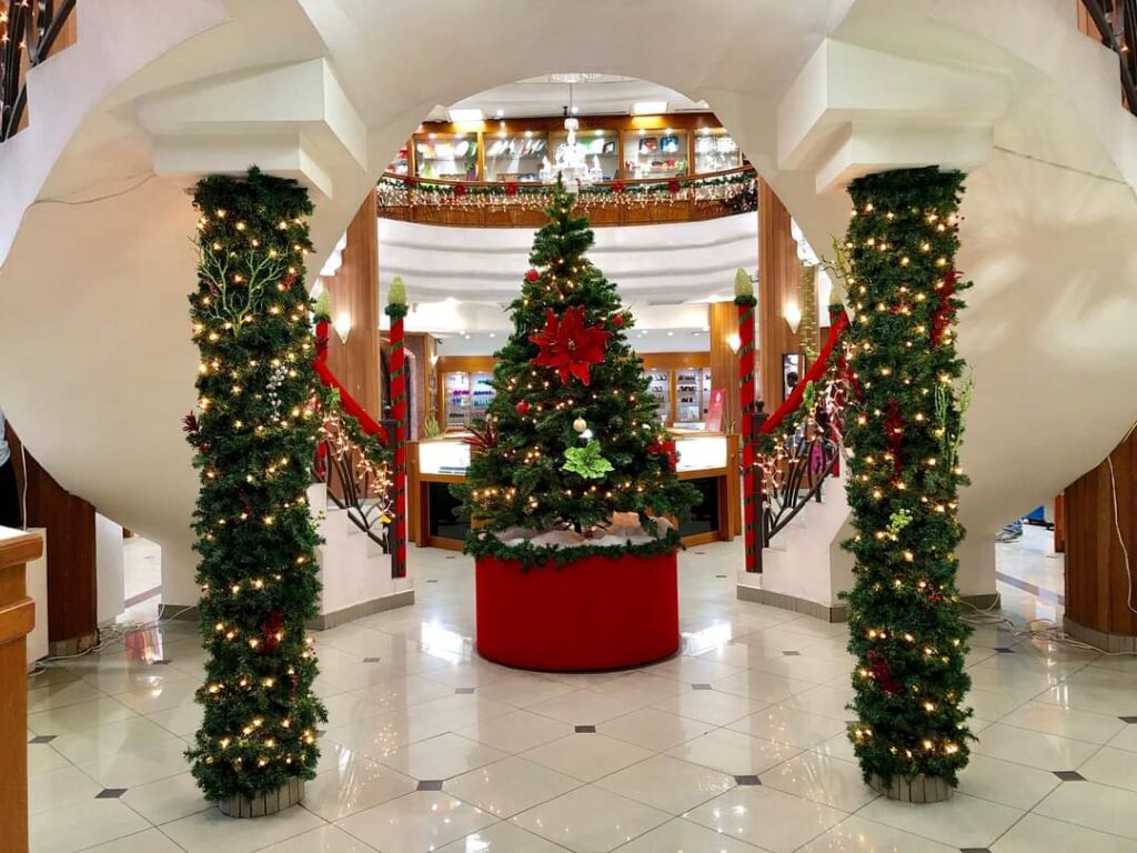 Célébrer Noël en Haïti : Comment la Culture Haïtienne Fait Briller les Fêtes