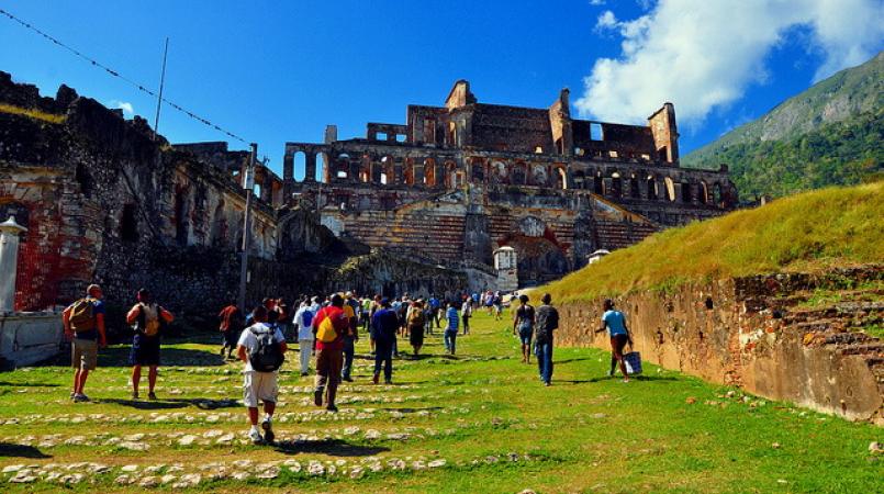 Haïti Tourisme : Plongée dans la Beauté Envoûtante d’Haïti!